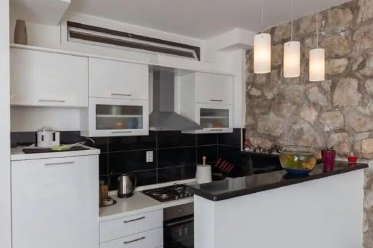 Aquarium Duplex - Duplex Two-Bedroom Apartment with Terrace-Cuisine