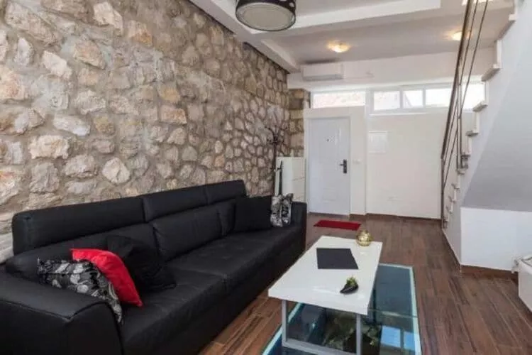 Aquarium Duplex - Duplex Two-Bedroom Apartment with Terrace-Intérieur