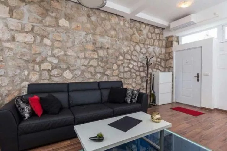 Aquarium Duplex - Duplex Two-Bedroom Apartment with Terrace-Intérieur