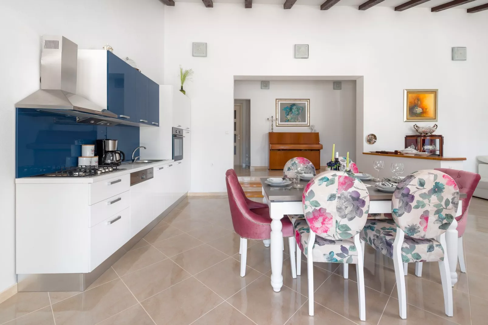 Villa Dea - Luxury Villa with Outdoor Swimming Pool-Salle à manger
