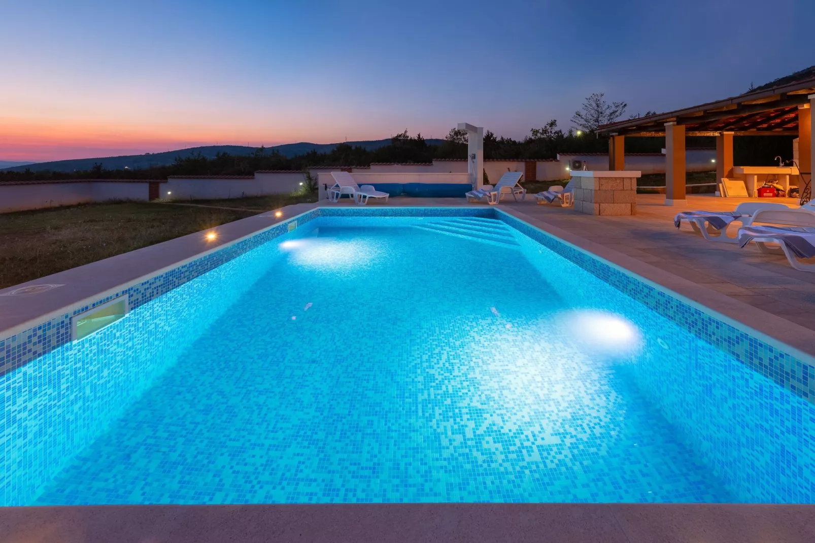 Villa Dea - Luxury Villa with Outdoor Swimming Pool-Piscine