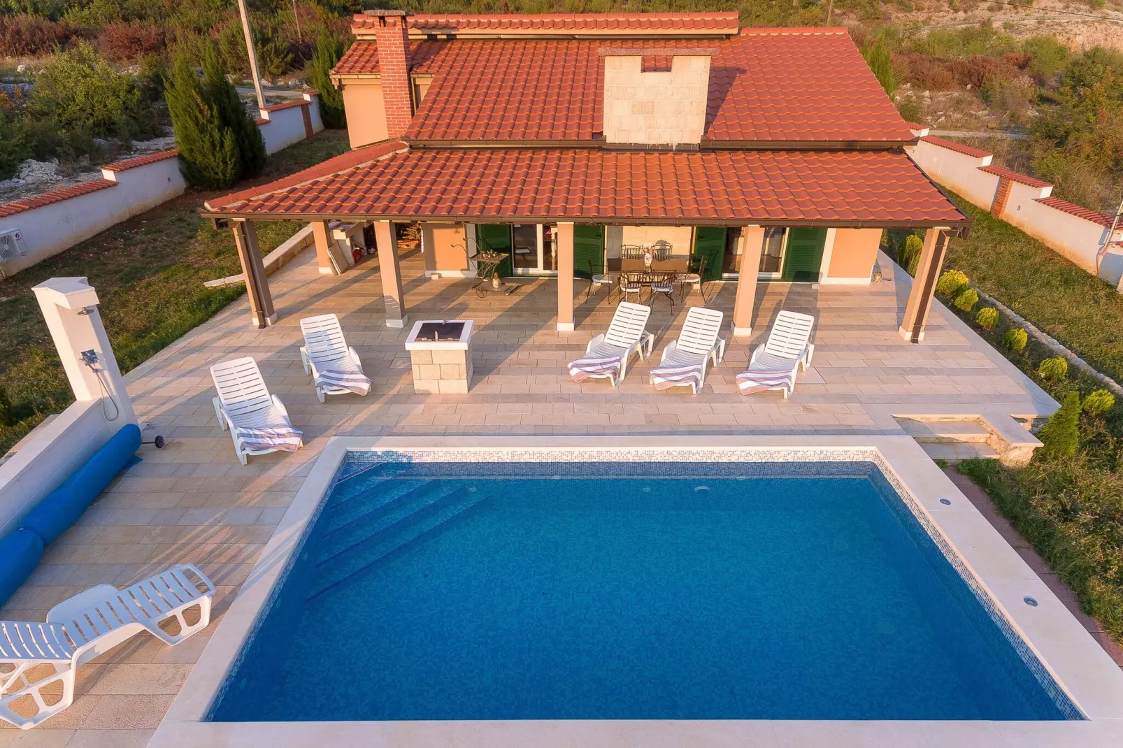 Villa Dea - Luxury Villa with Outdoor Swimming Pool-Piscine
