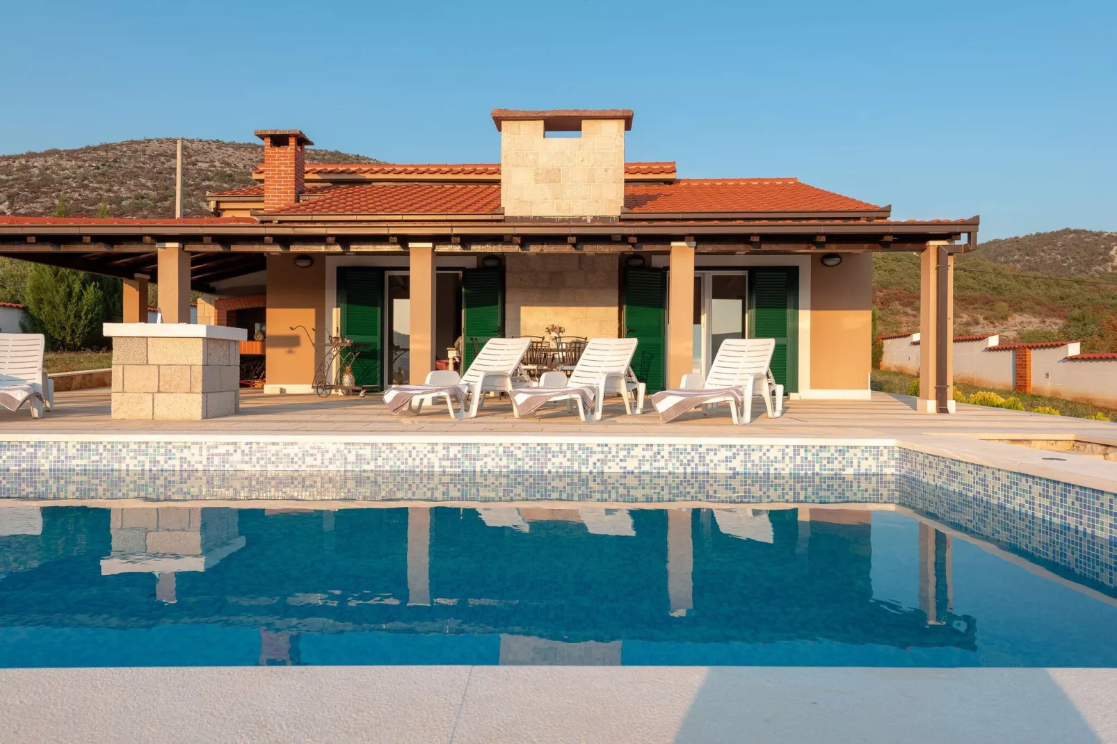 Villa Dea - Luxury Villa with Outdoor Swimming Pool-Piscine