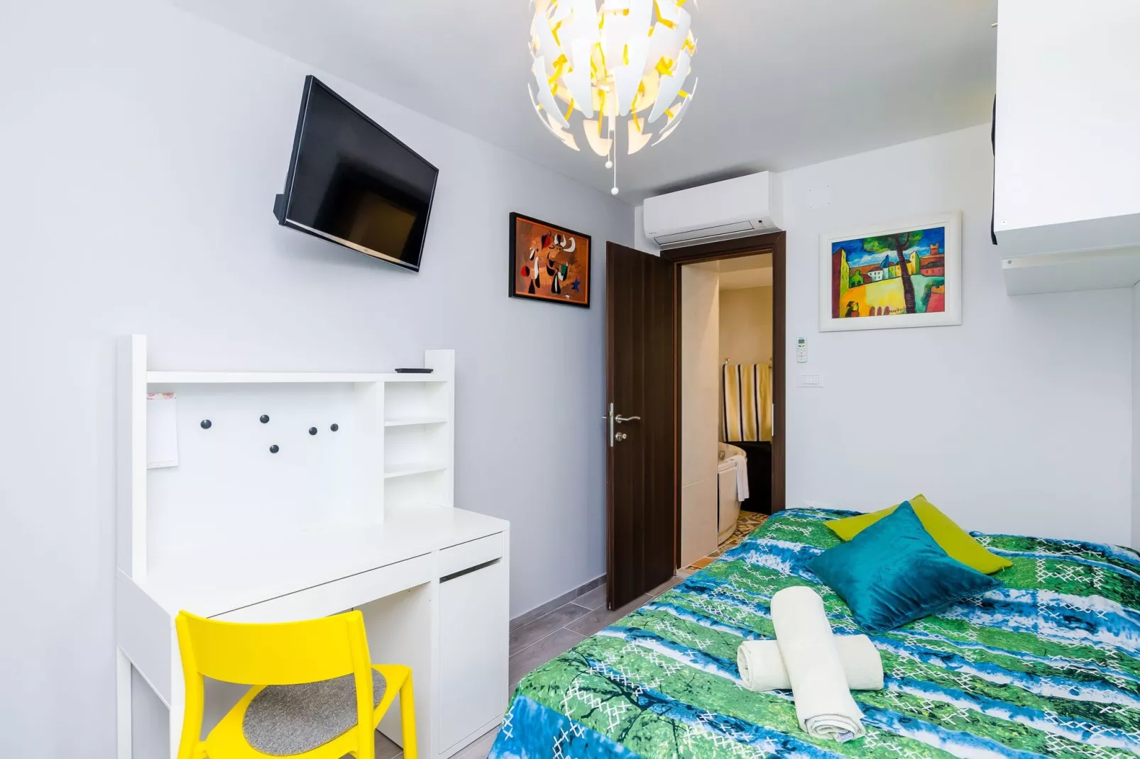 Apartment & Room Sunset Beach - Double Room-Bedroom
