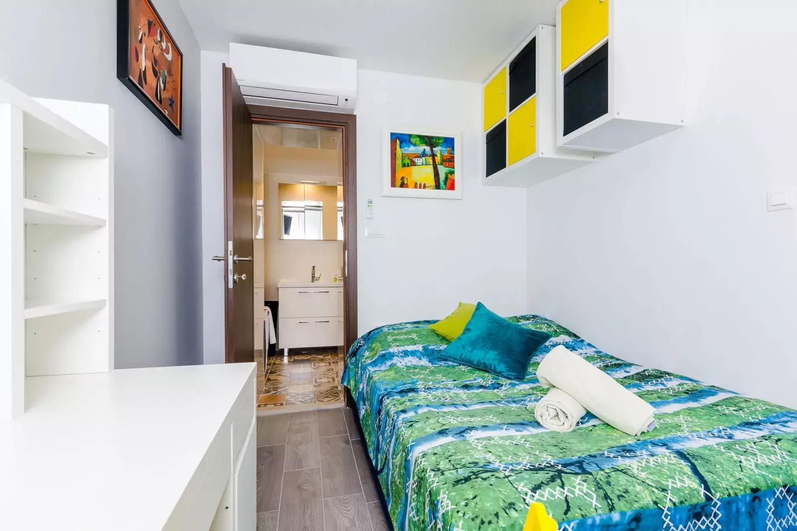 Apartment & Room Sunset Beach - Double Room-Bedroom