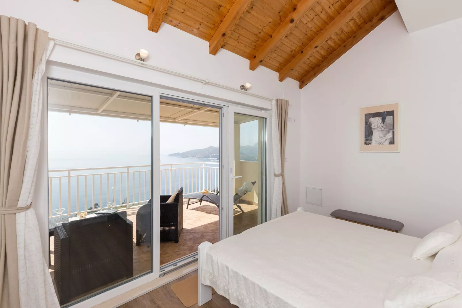 Apartment M&K - Two Bedroom Apartment with Balcony and Sea View-Bedroom