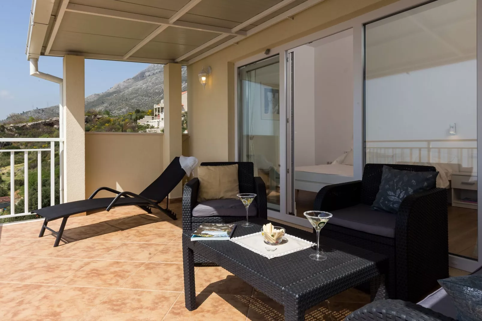Apartment M&K - Two Bedroom Apartment with Balcony and Sea View-Terrace balcony