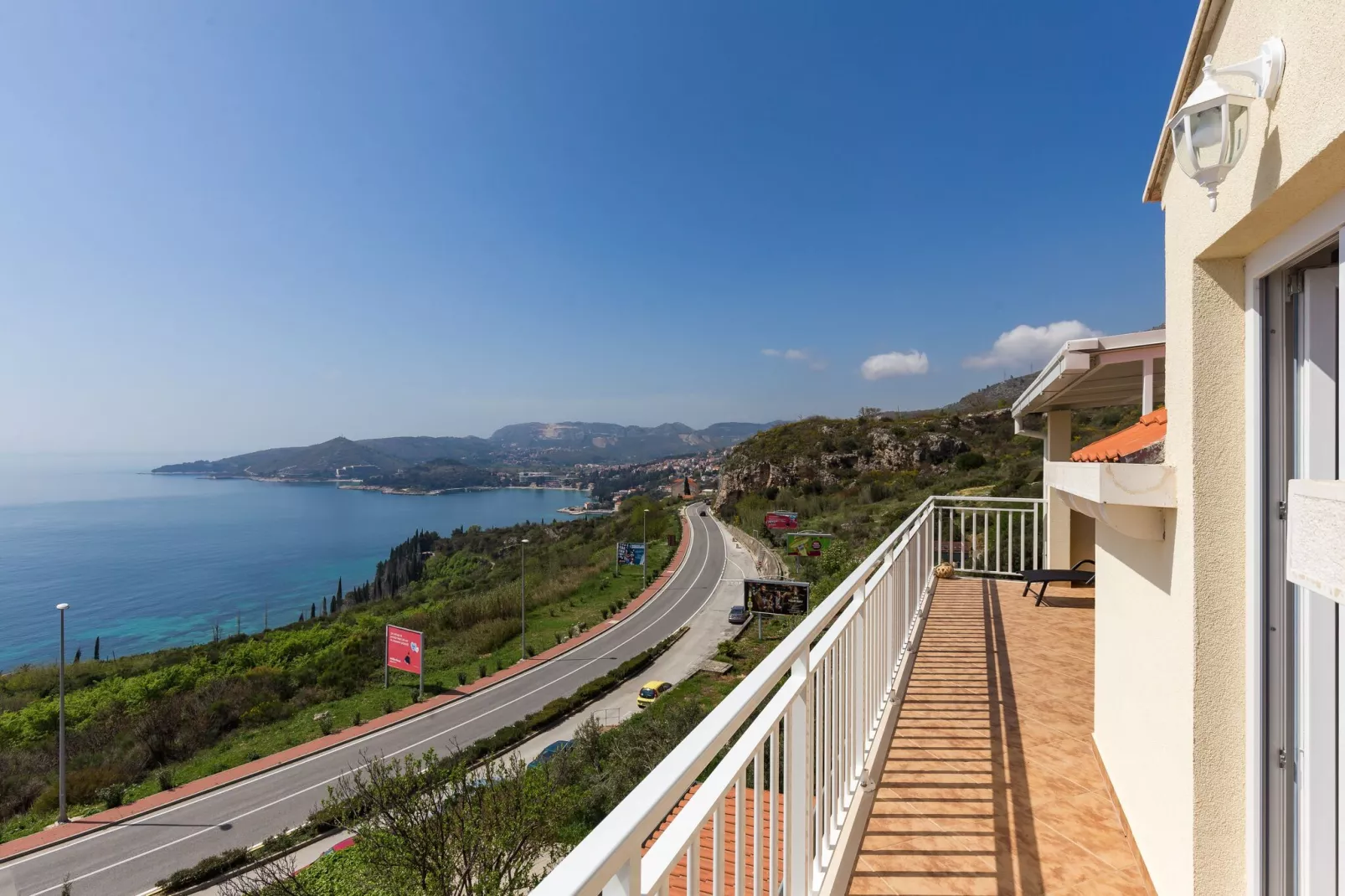 Apartment M&K - Two Bedroom Apartment with Balcony and Sea View-Terrace balcony