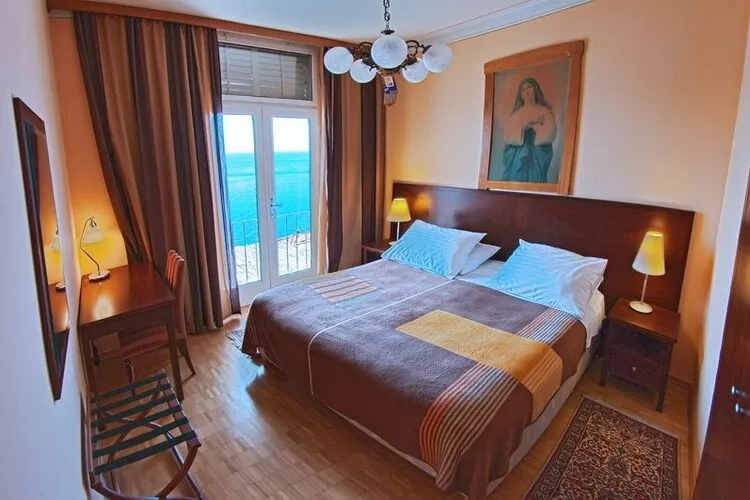 Apartments Sipa - Superior Two Bedroom Apartment with Balcony and Sea View (Apartman F)-Bedroom