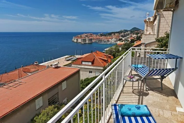 Apartments Sipa - Superior Two Bedroom Apartment with Balcony and Sea View (Apartman F)-Terrace balcony