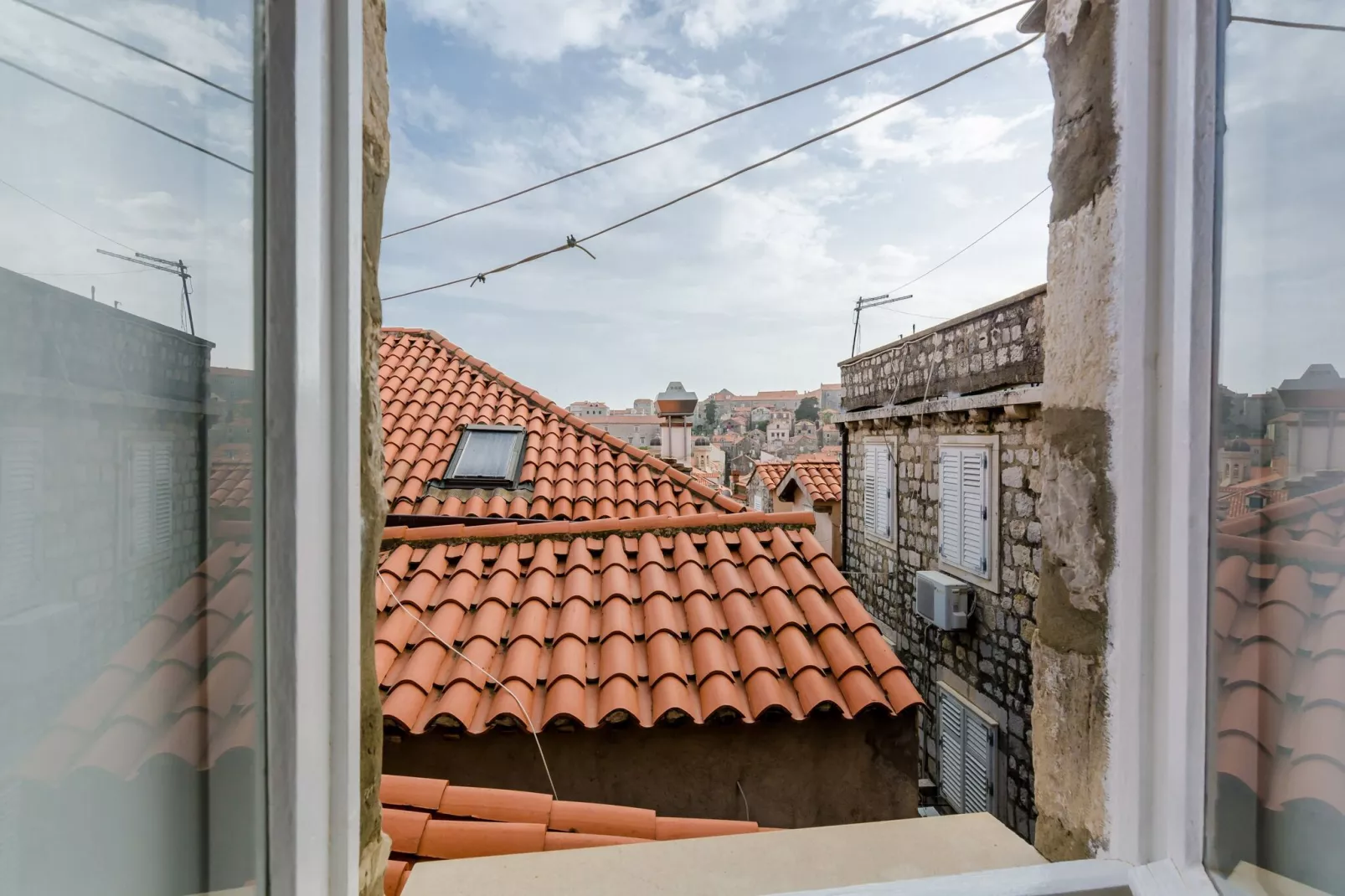 Art House Zanze- Two Bedroom Apartment with City View-Aussicht