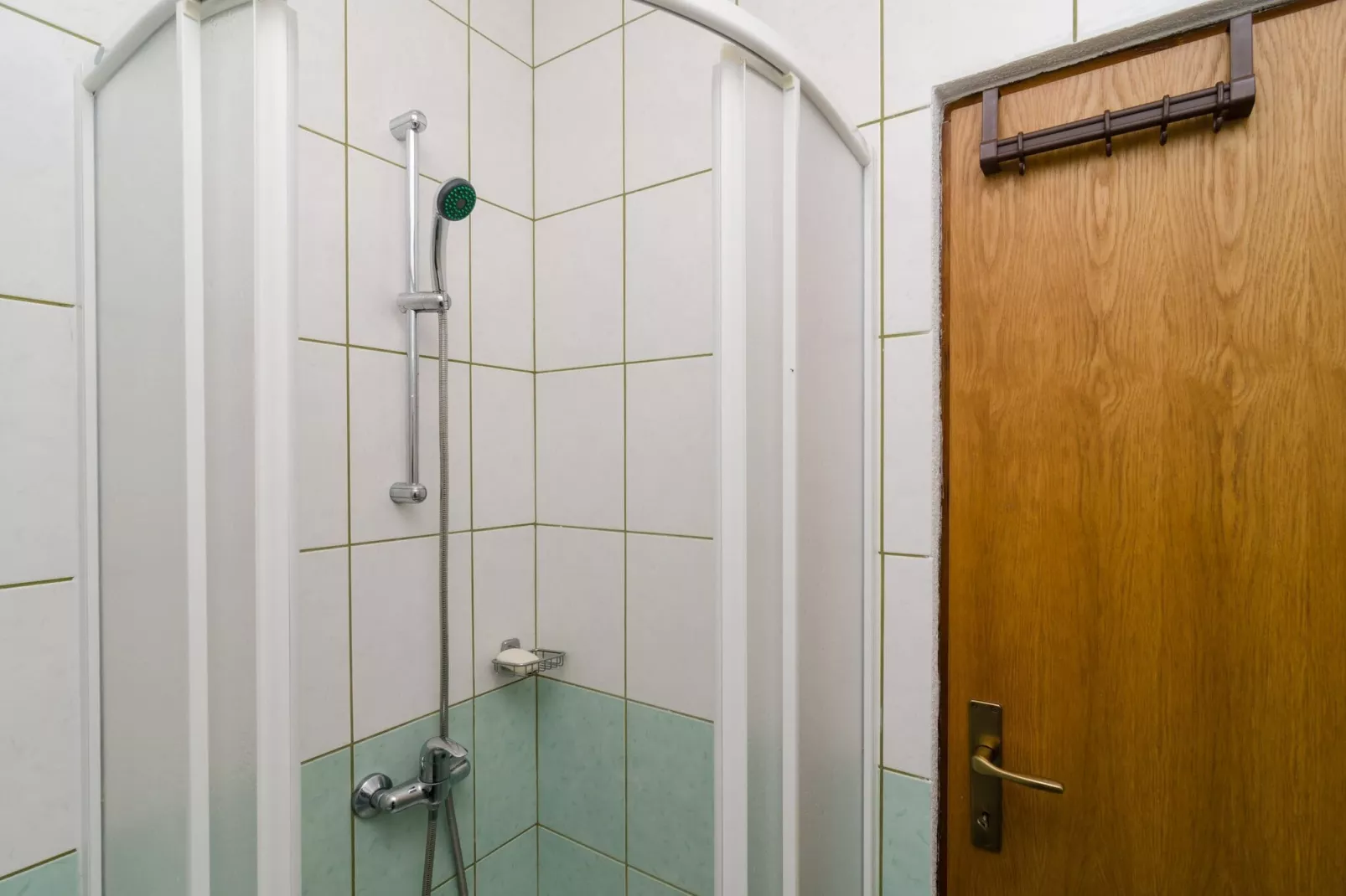 Apartments Skurla - Studio Apartman (A2 bijeli)-Bathroom