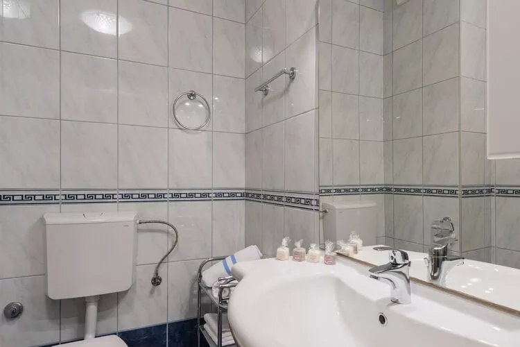 Apartment Blue Lagoon (ST) - One Bedroom Apartment-Badezimmer