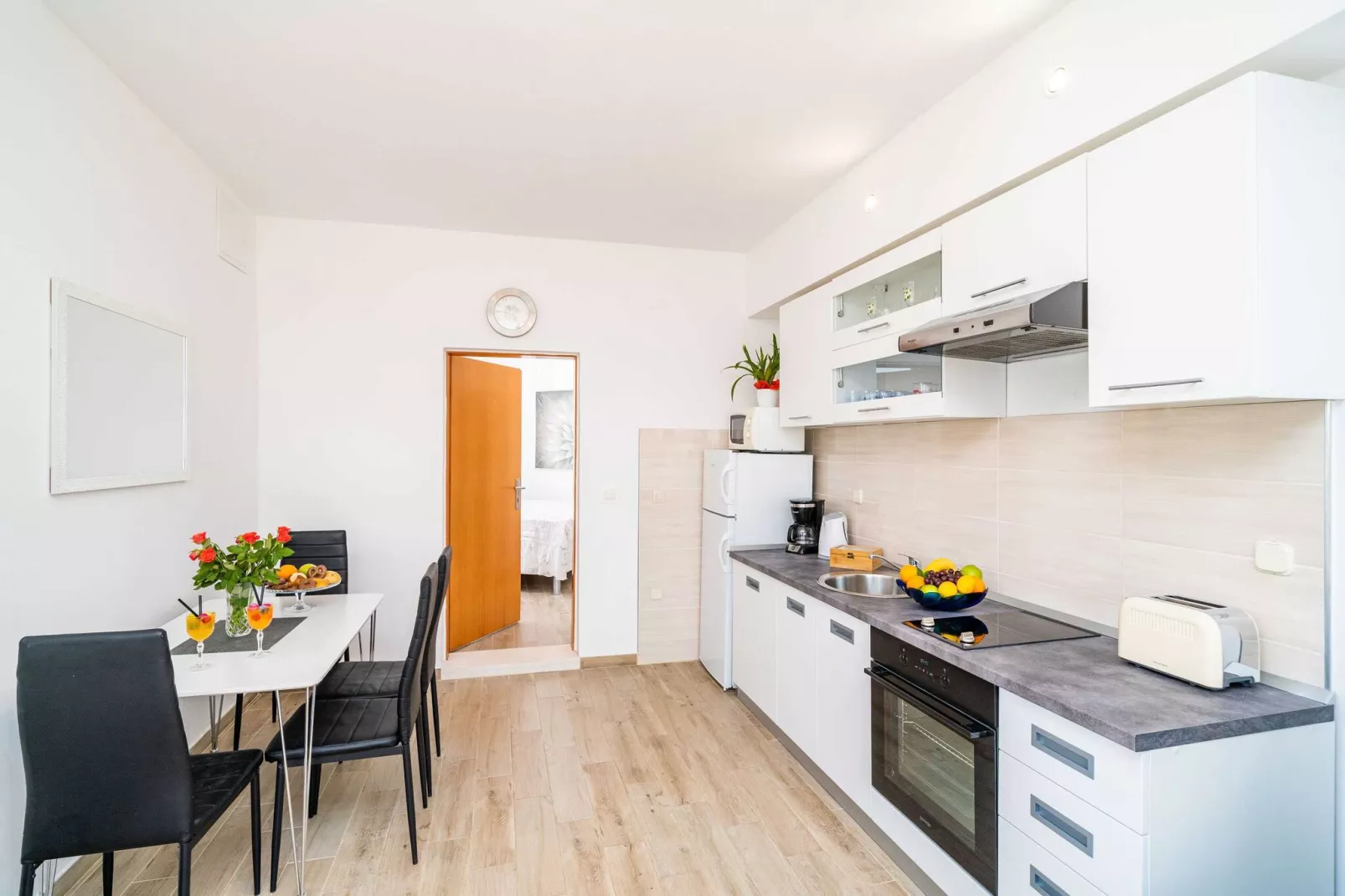 Apartments Blažević - One Bedroom Apt with Terrace-Kitchen