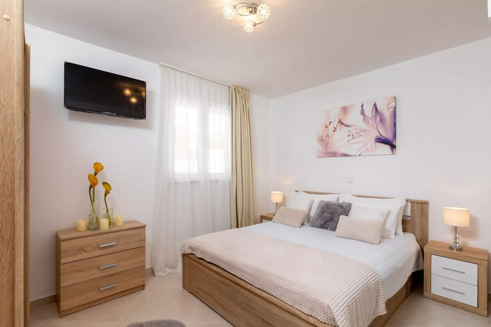 Apartments Blažević - Two Bedroom Apt with  Hot Tub-Bedroom