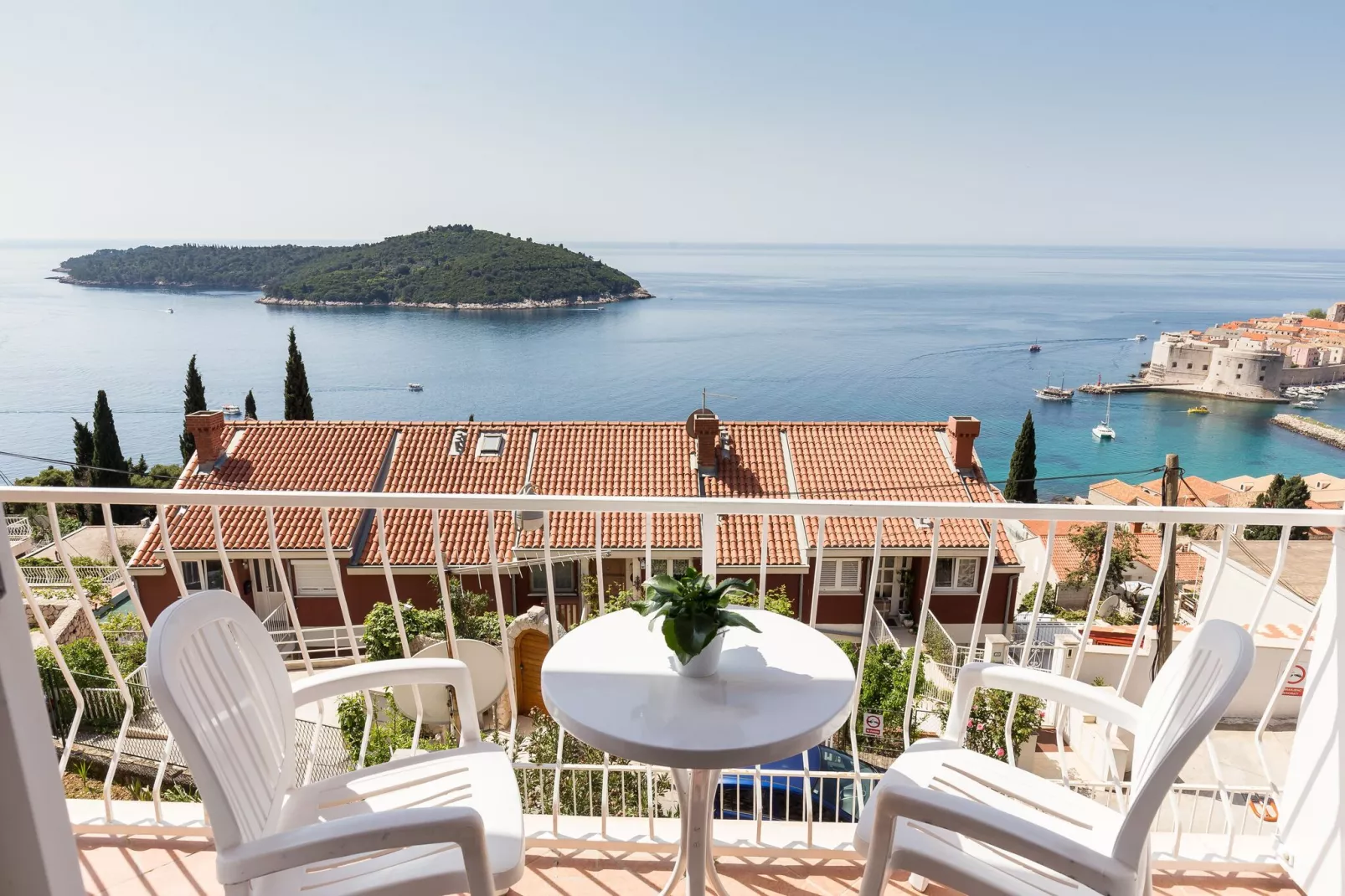Beautiful Nest Rooms - One Bedroom Suite with Balcony and Sea view (Br. 2)-Terrace balcony
