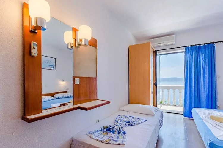 Villa Kosa - Two Bedroom Apartment with Balcony and Sea View (A2 Plavi)-Bedroom