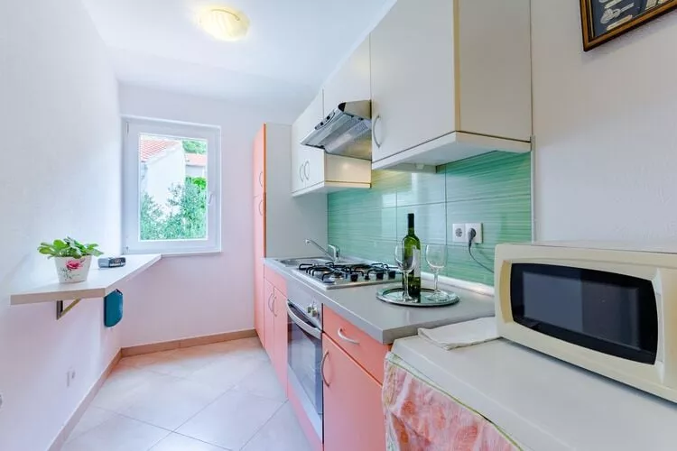 Villa Kosa - Two Bedroom Apartment with Balcony and Sea View (Roko)-Kitchen