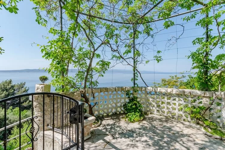 Villa Kosa - Room with Balcony and sea View (Soba 2-Mira)