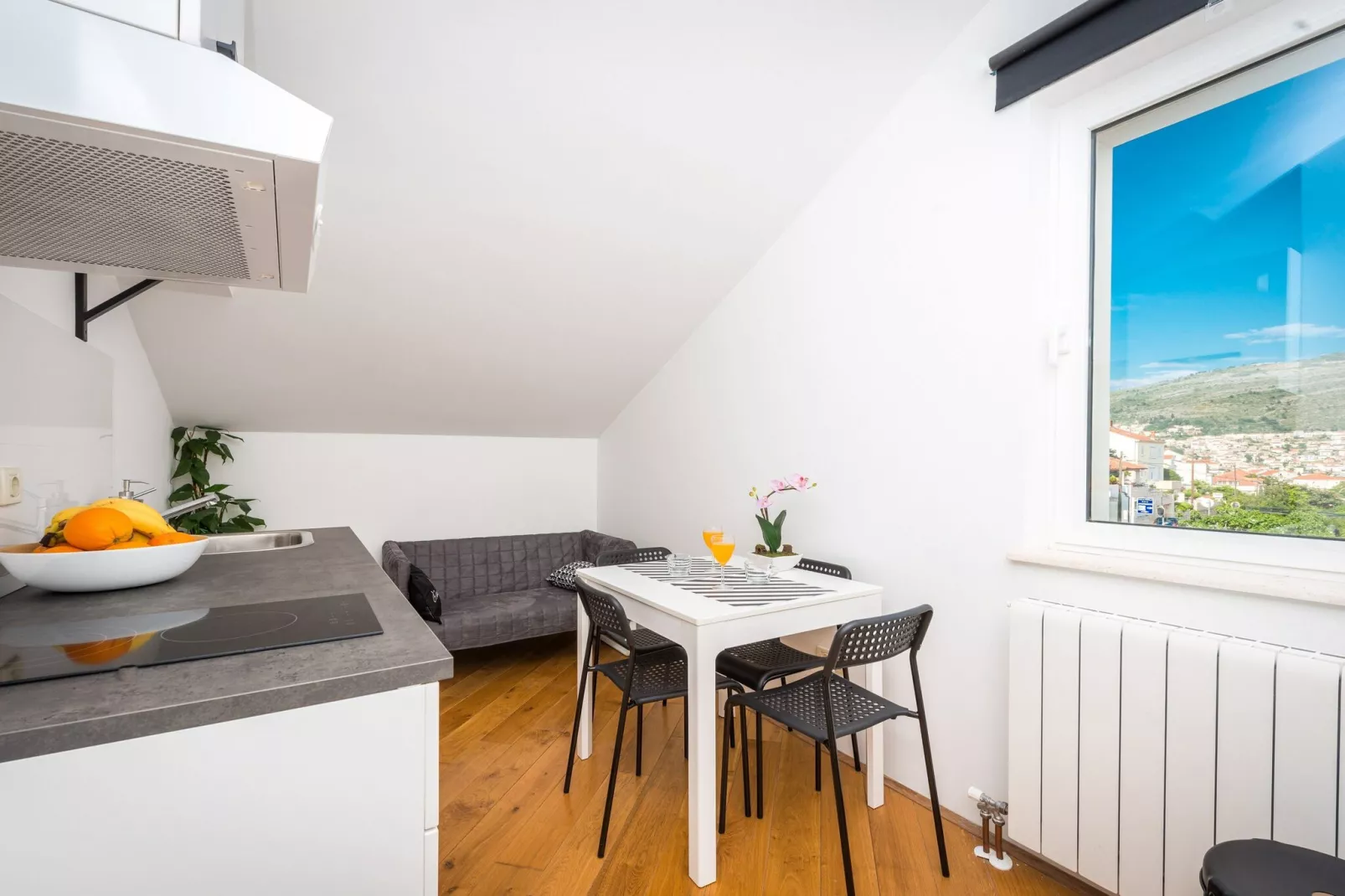 Apartment Marilyn - Two Bedroom Apartment with Terrace and Partial Sea View-Esszimmer