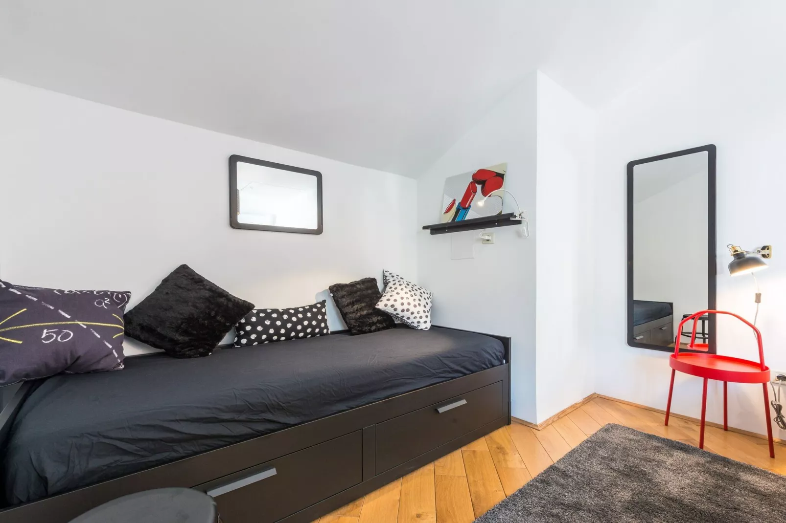 Apartment Marilyn - Two Bedroom Apartment with Terrace and Partial Sea View-Schlafzimmer