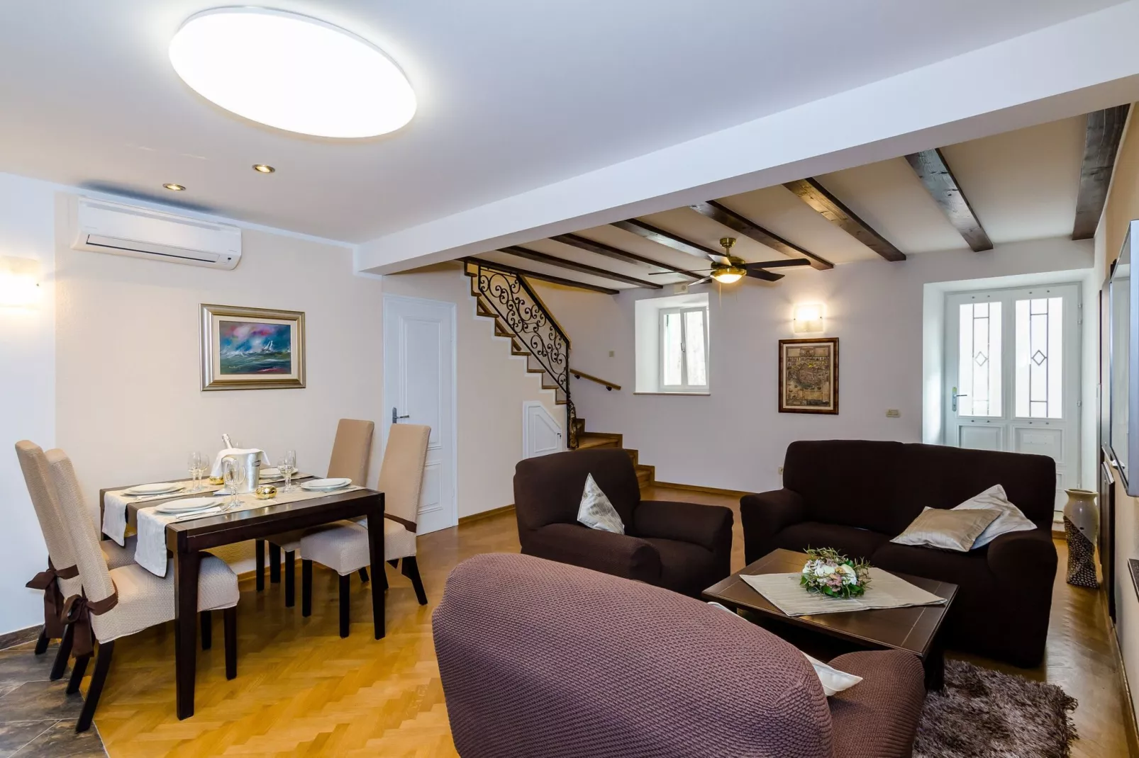 Apartment Maru Prestige - Comfort Duplex Two Bedroom Apartment-Salon