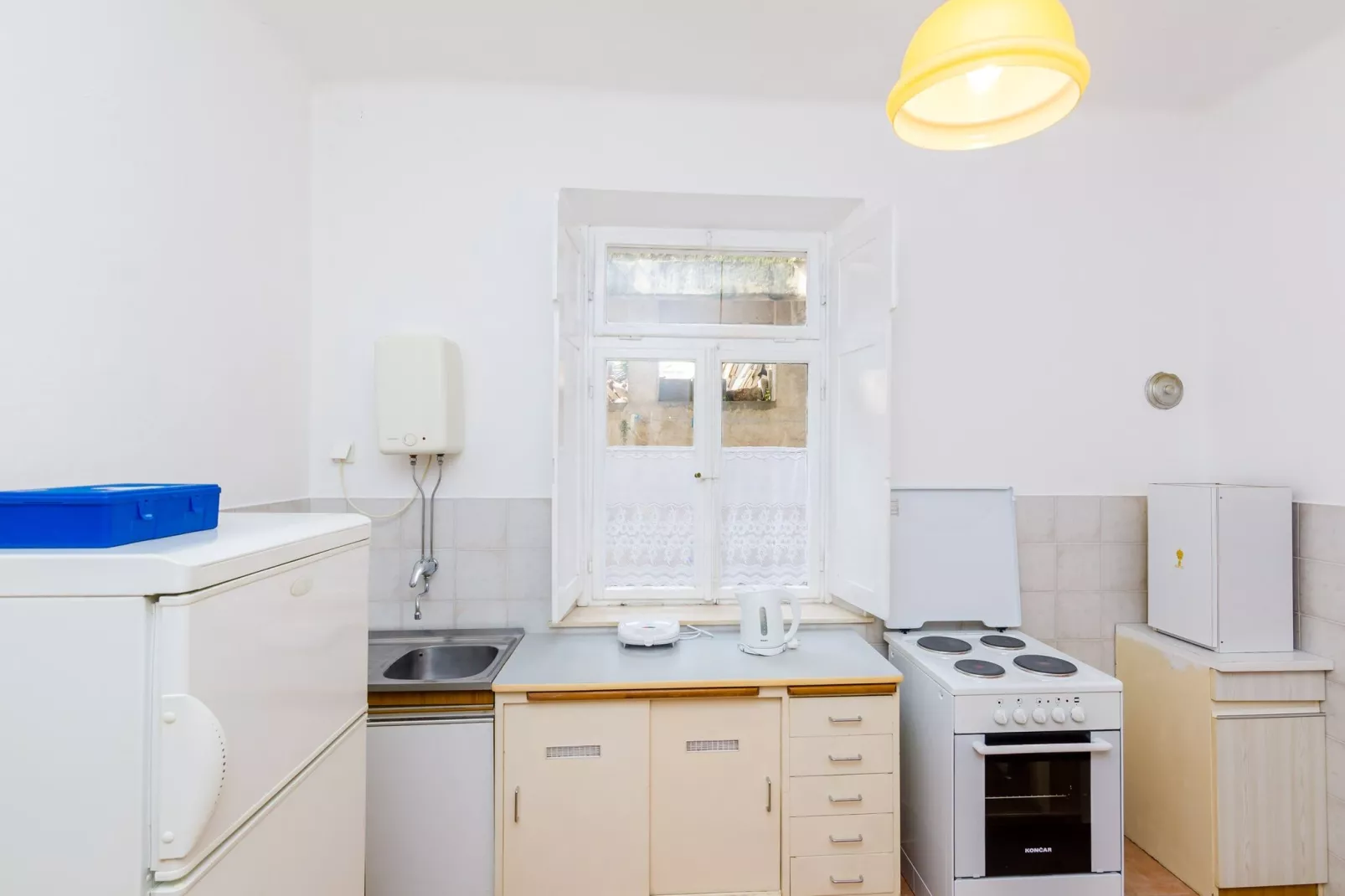 Apartment Lucy - Two Bedroom Apartment with Terrace and City View ( Gustin )-Kitchen