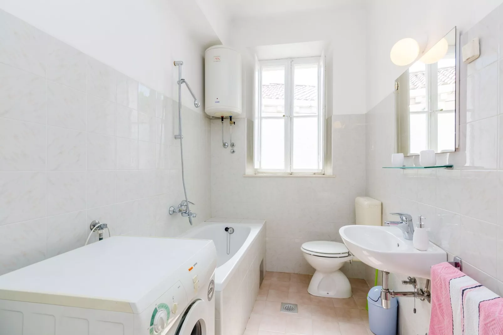 Apartment Lucy - Two Bedroom Apartment with Terrace and City View ( Gustin )-Bathroom