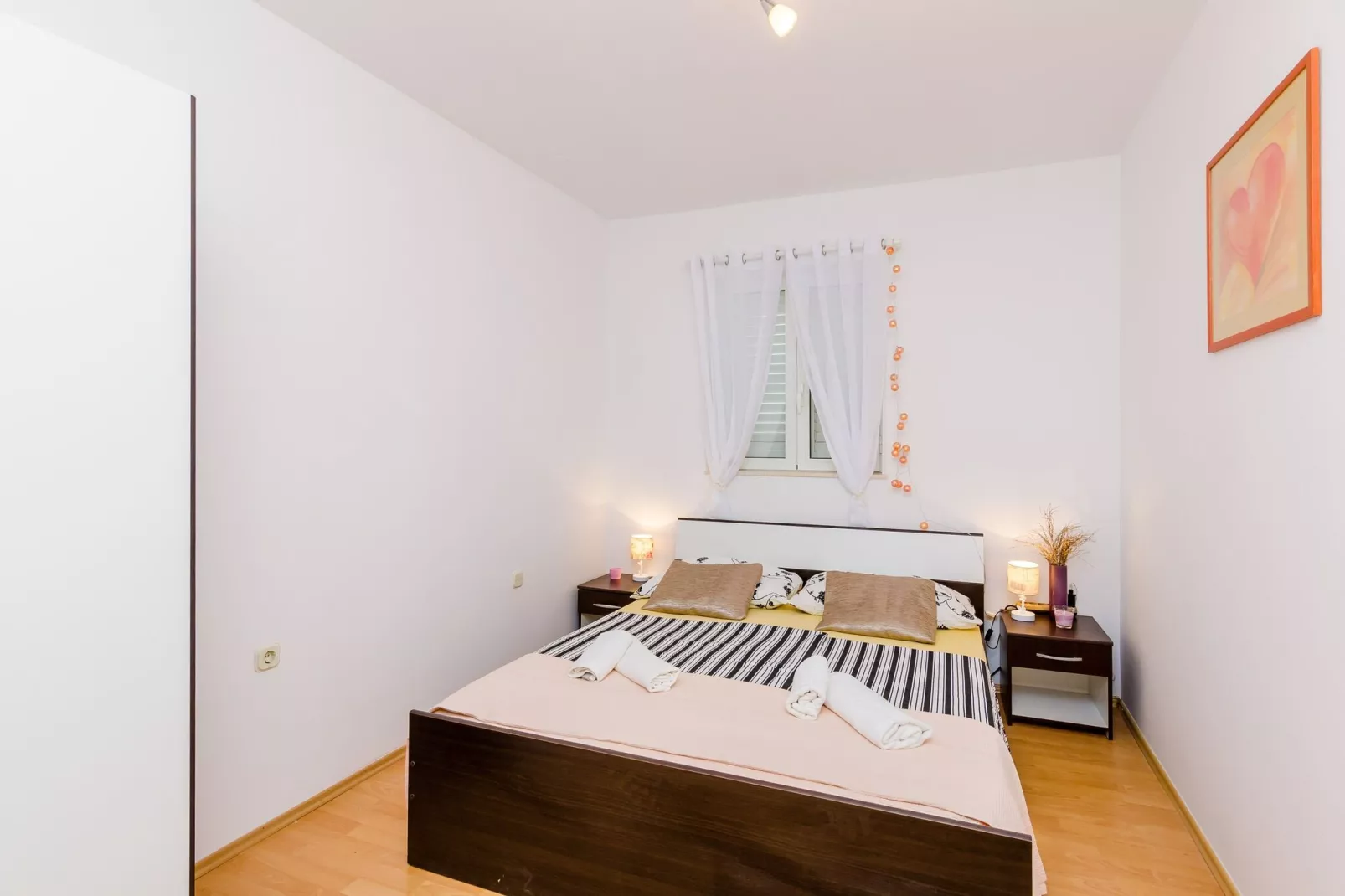Apartment Antej - One Bedroom Apartment with Terrace and City View-Bedroom