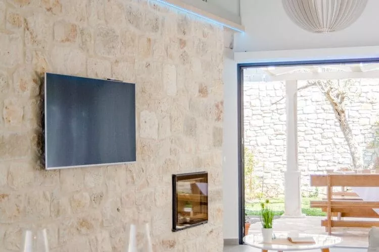 Villa Stone Pearl - Two Bedroom Holiday House with Pool-Intérieur