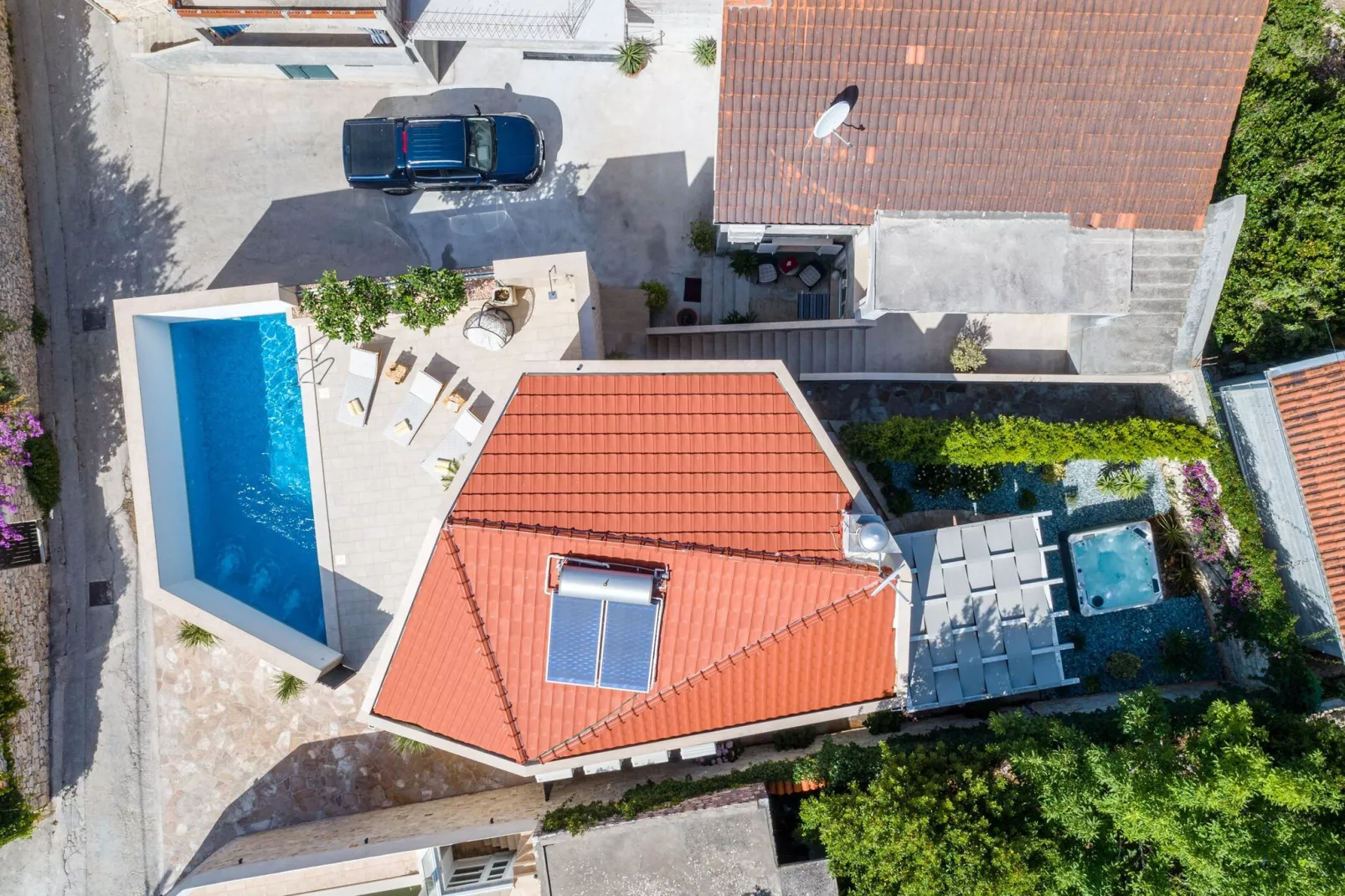 Villa Stone Pearl - Two Bedroom Holiday House with Pool-Vue