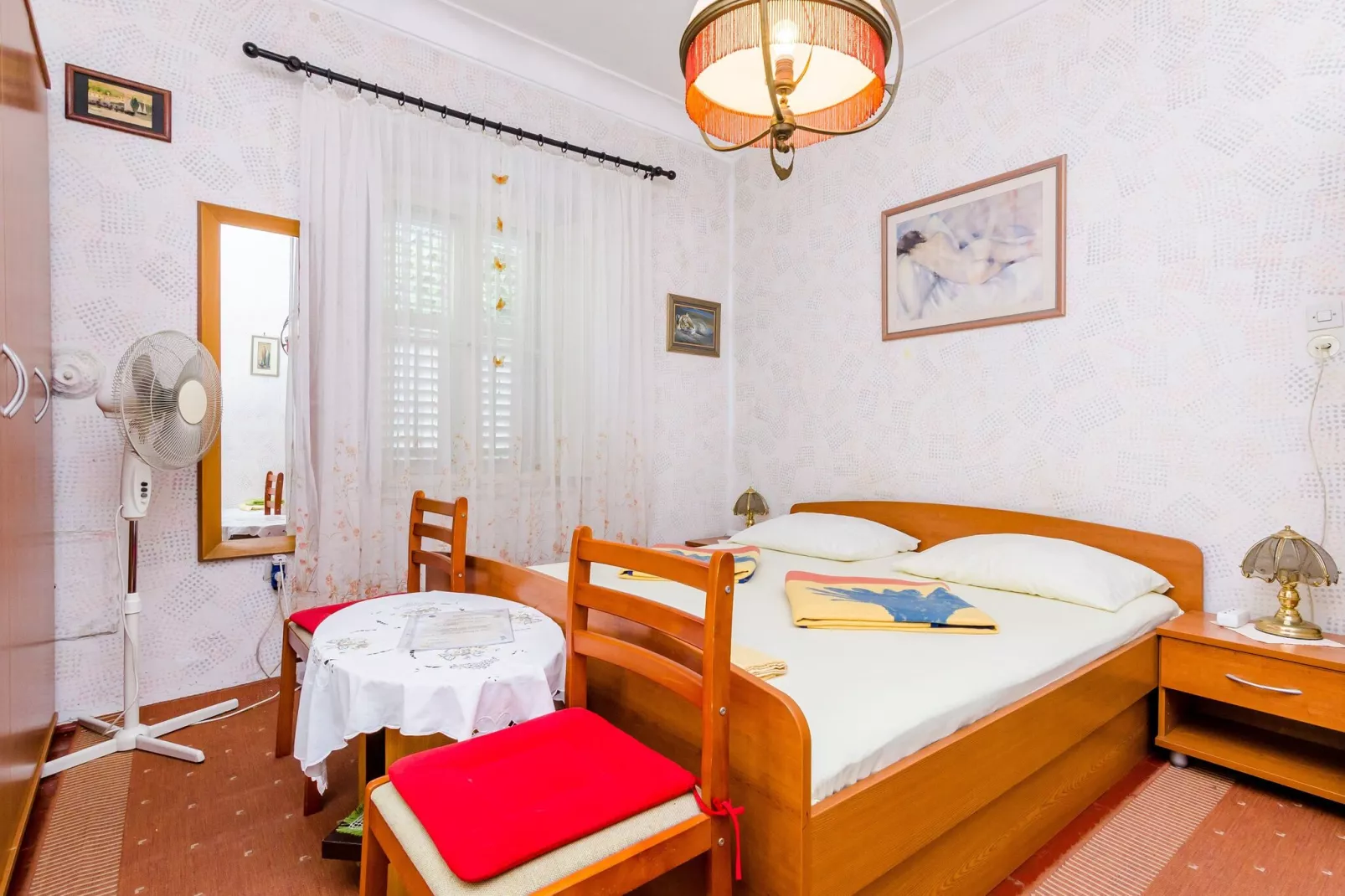 Guest House Ivana -Two Bedroom Apartment with Garden-Bedroom