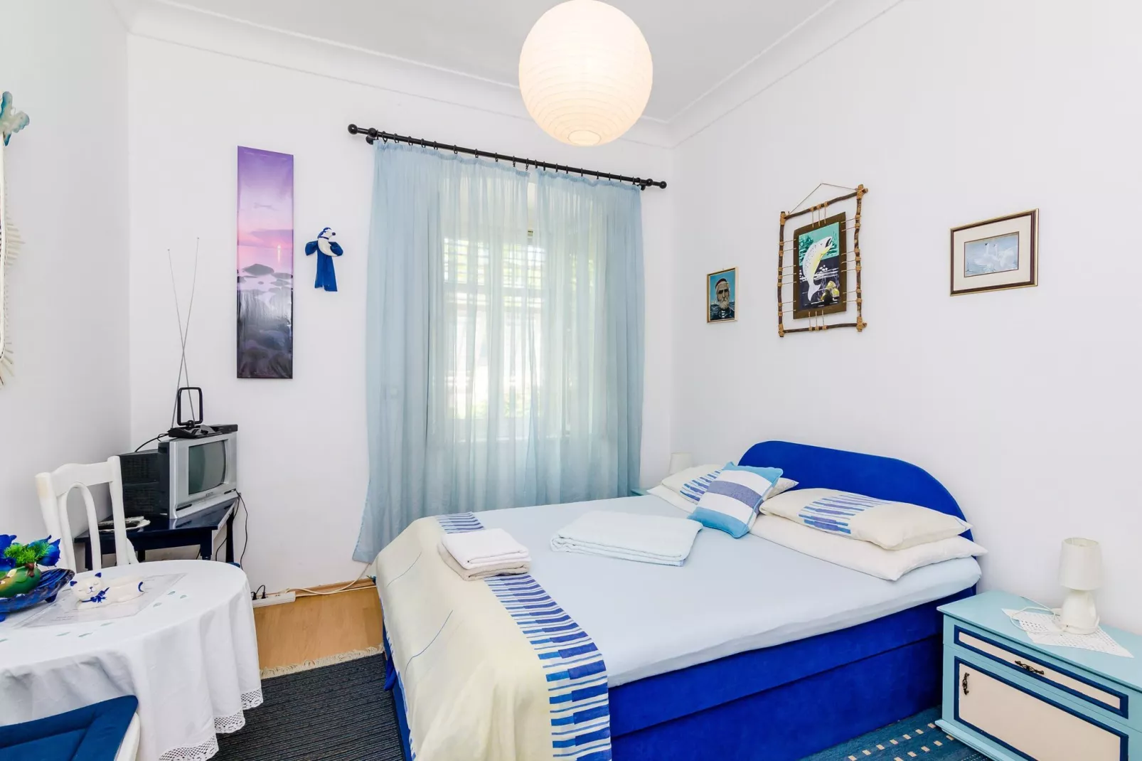 Guest House Ivana -Two Bedroom Apartment with Garden-Bedroom