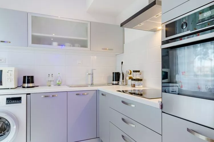 Studio Luce Mala (ST) - Studio with Terrace-Kitchen