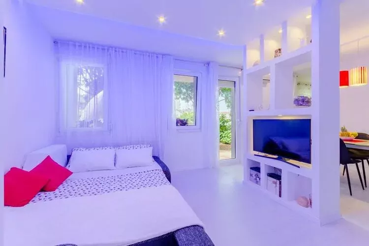 Studio Luce Mala (ST) - Studio with Terrace-Bedroom