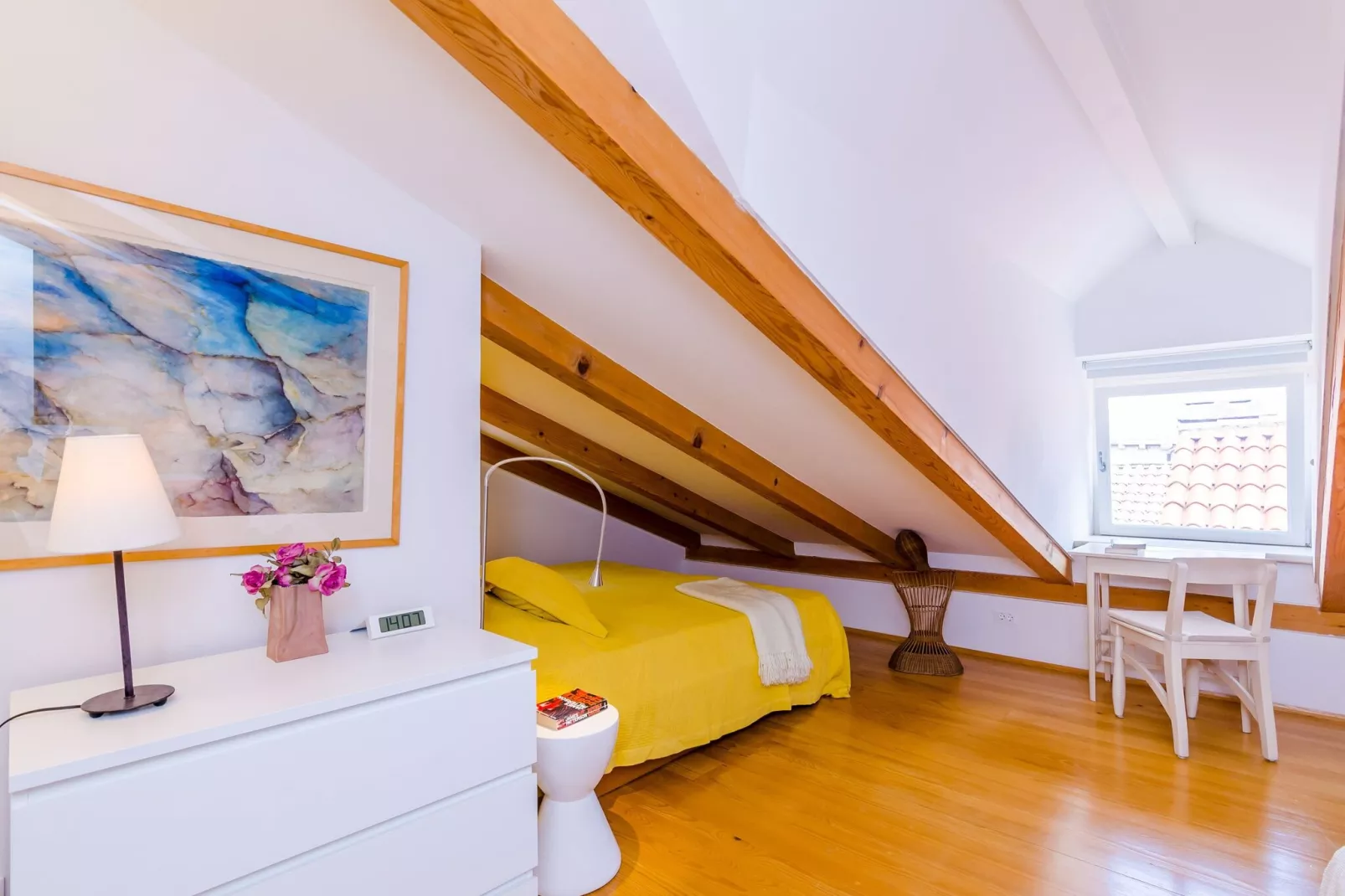 Apartment Domino 18 - Duplex Two Bedroom Apartment with City View-Bedroom