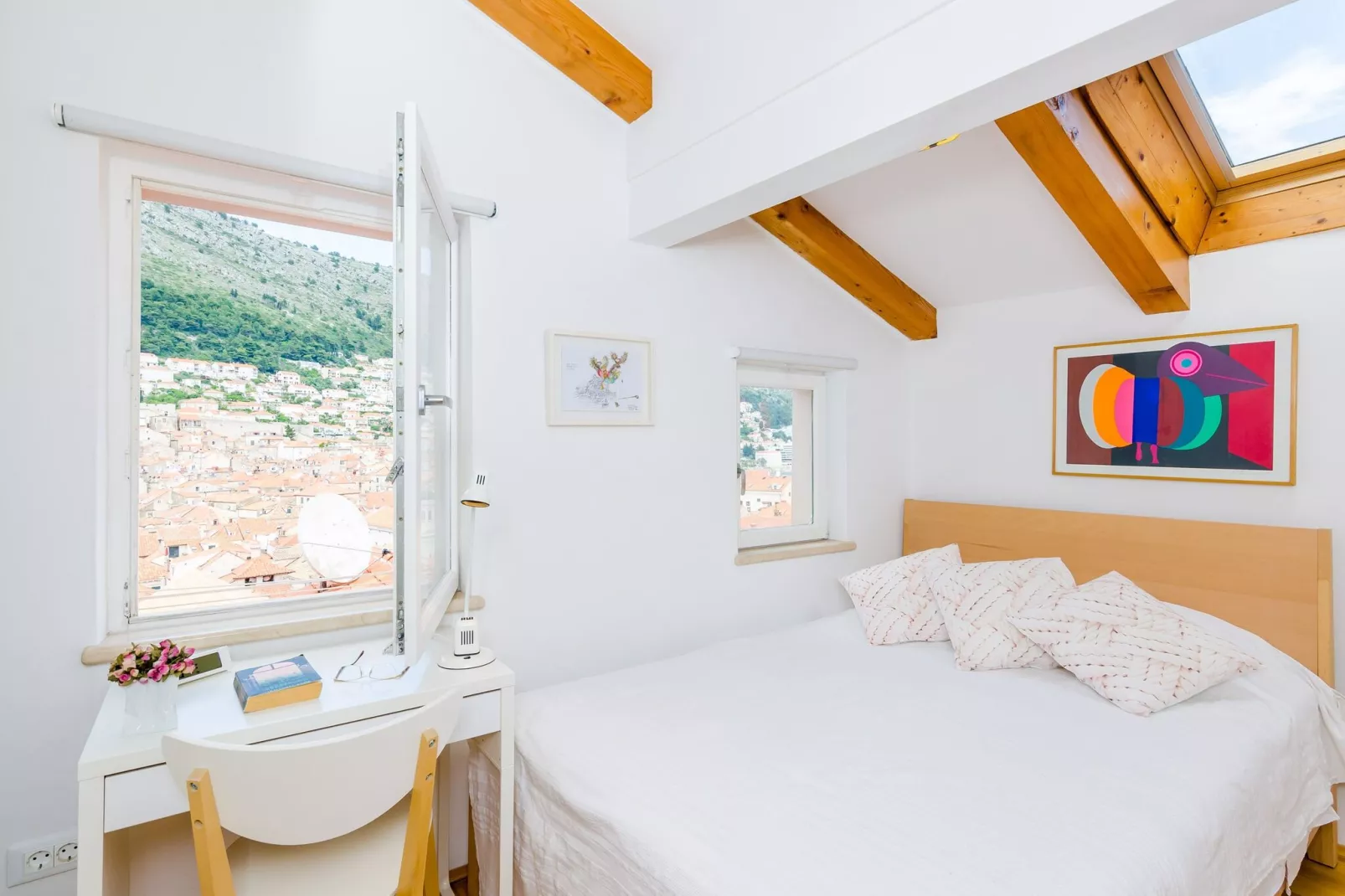 Apartment Domino 18 - Duplex Two Bedroom Apartment with City View-Bedroom