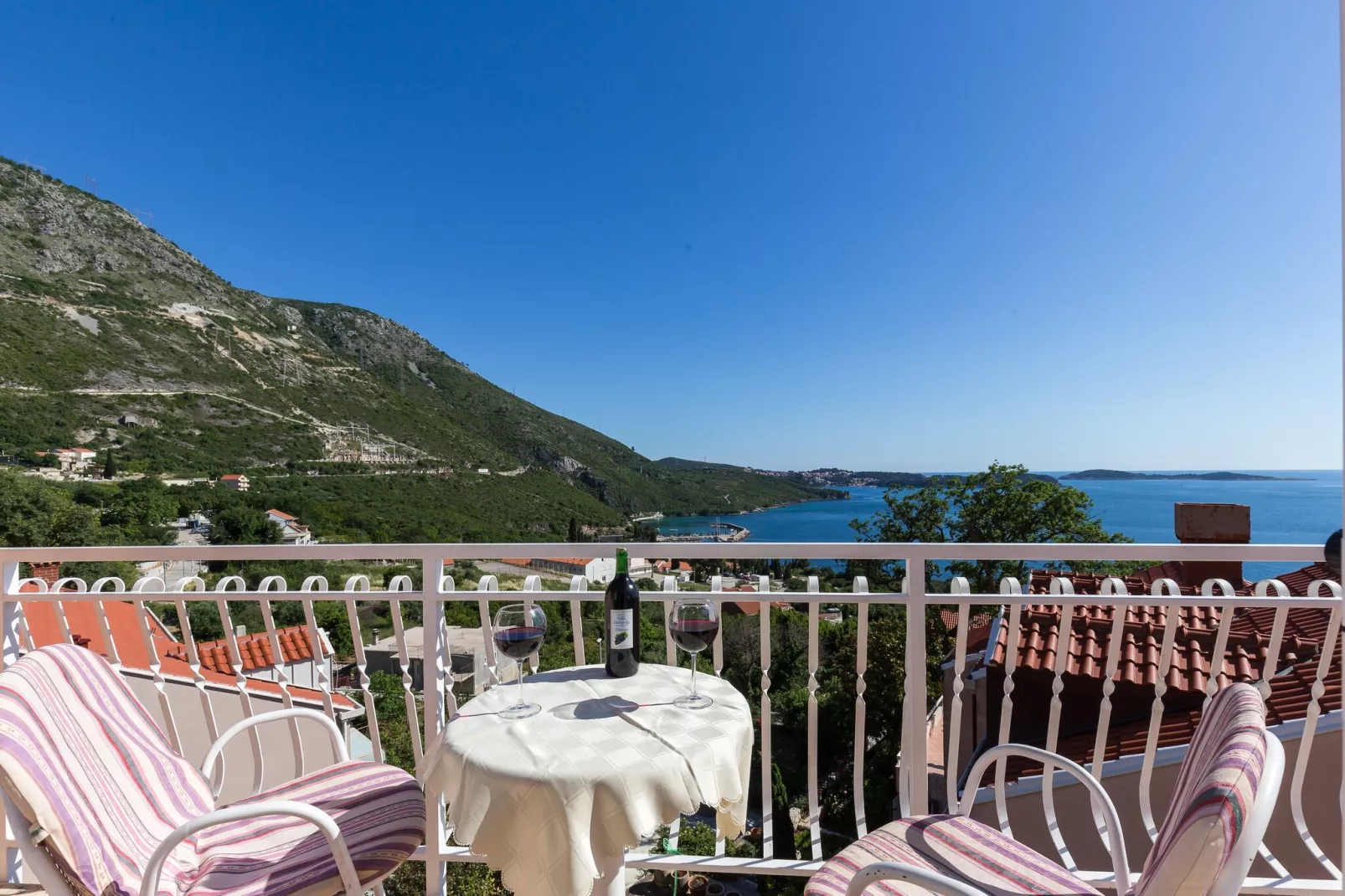 Villa Dubravka - Premium Studio Apartment with Balcony and Sea View (Apartman 2)-Terrace balcony