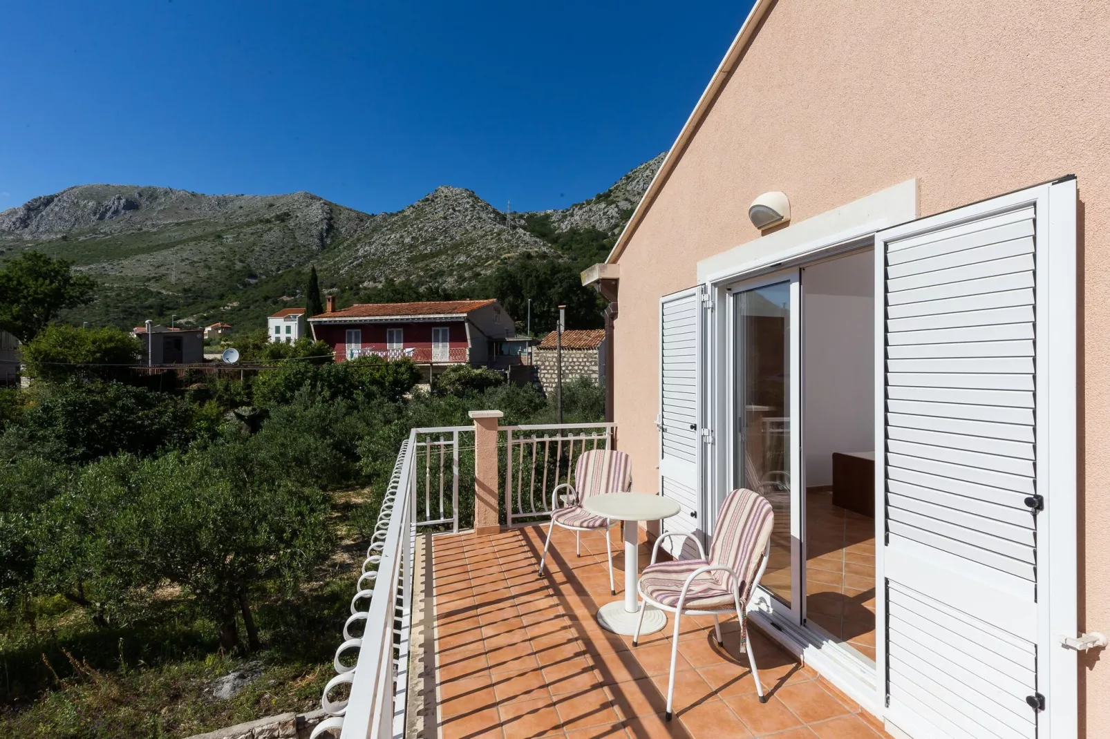 Villa Dubravka - Superior Studio Apartment with Balcony and Sea View (Apartman 3)-Terrace balcony