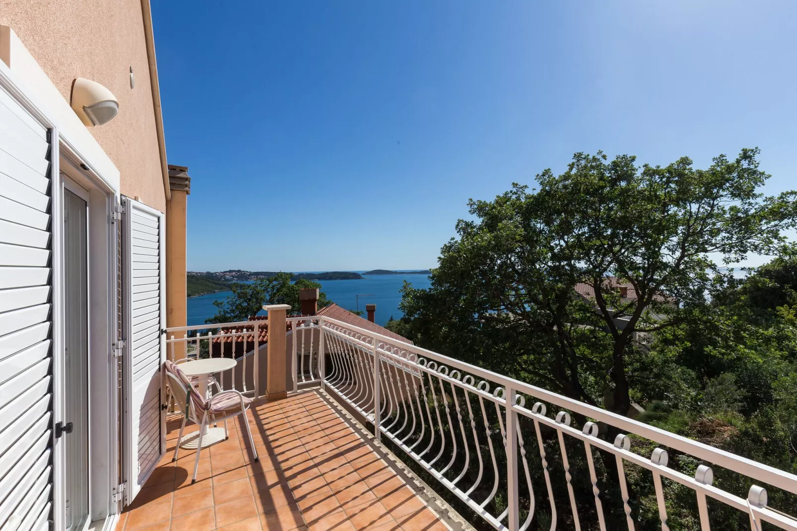Villa Dubravka - Superior Studio Apartment with Balcony and Sea View (Apartman 3)-Terrace balcony