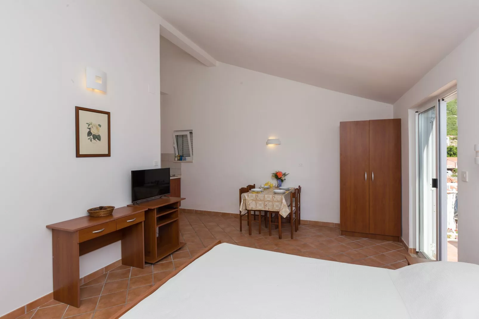 Villa Dubravka - Premium One Bedroom Apartment with Balcony and Sea View (Apartman 5)-Living room