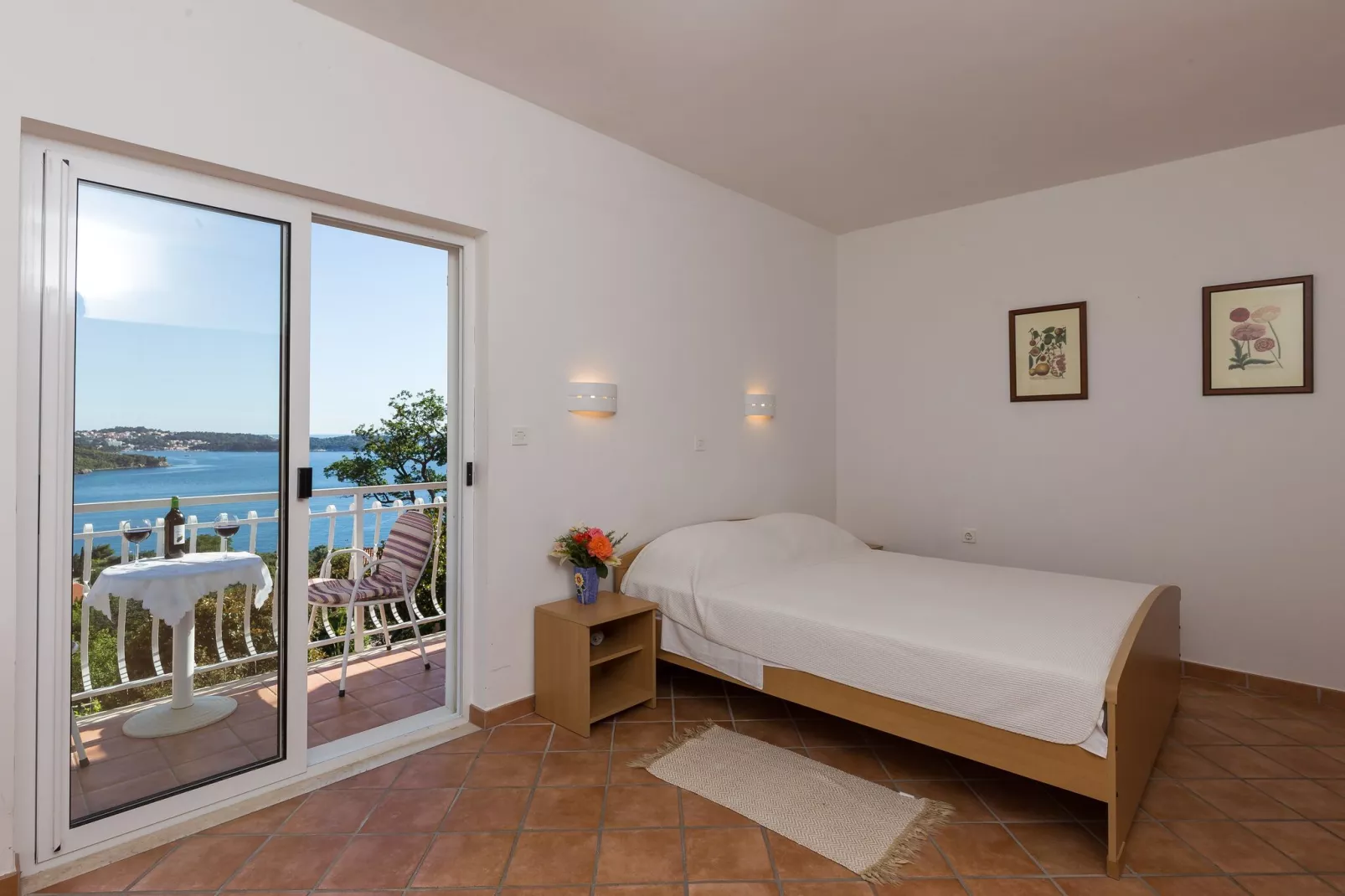 Villa Dubravka - Superior One Bedroom Apartment with Balcony and Sea View (Apartman 6)-Bedroom