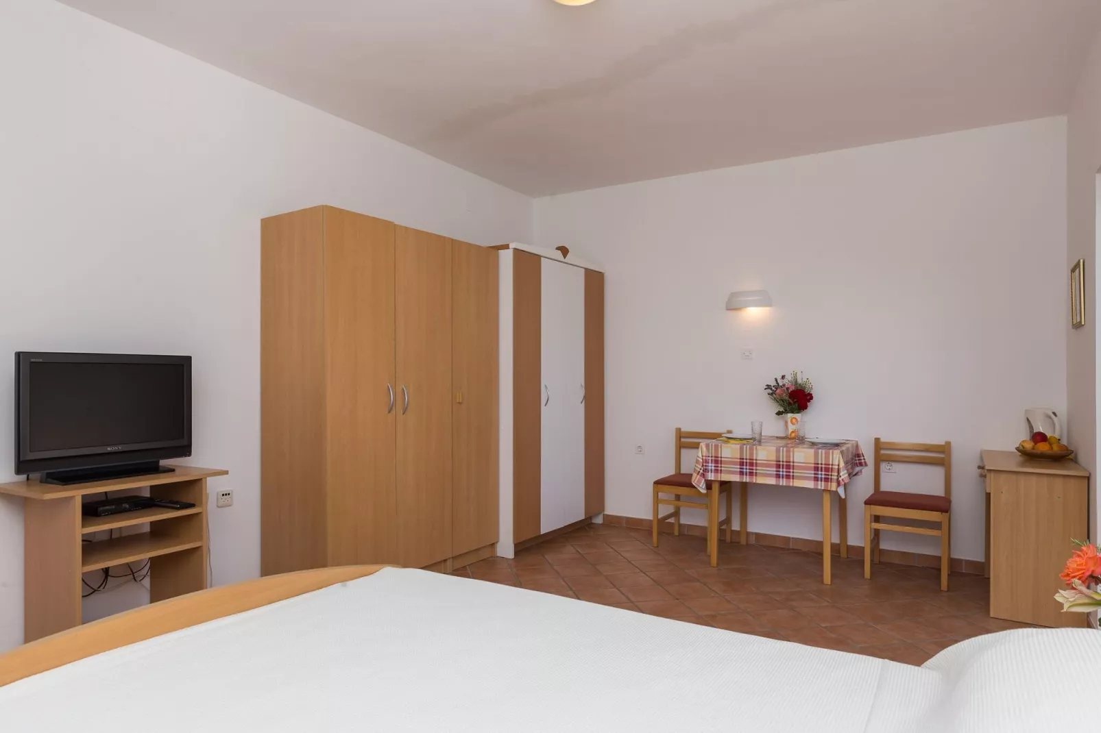 Villa Dubravka - Superior One Bedroom Apartment with Balcony and Sea View (Apartman 6)-Bedroom