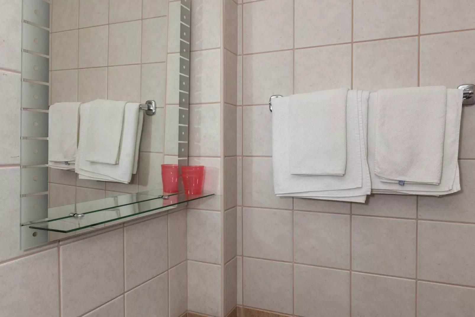 Villa Dubravka - Superior One Bedroom Apartment with Balcony and Sea View (Apartman 6)-Bathroom