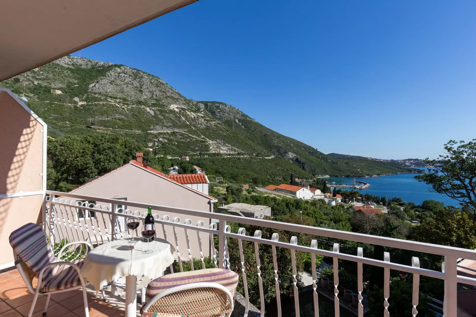 Villa Dubravka - Superior One Bedroom Apartment with Balcony and Sea View (Apartman 6)-Terrace balcony