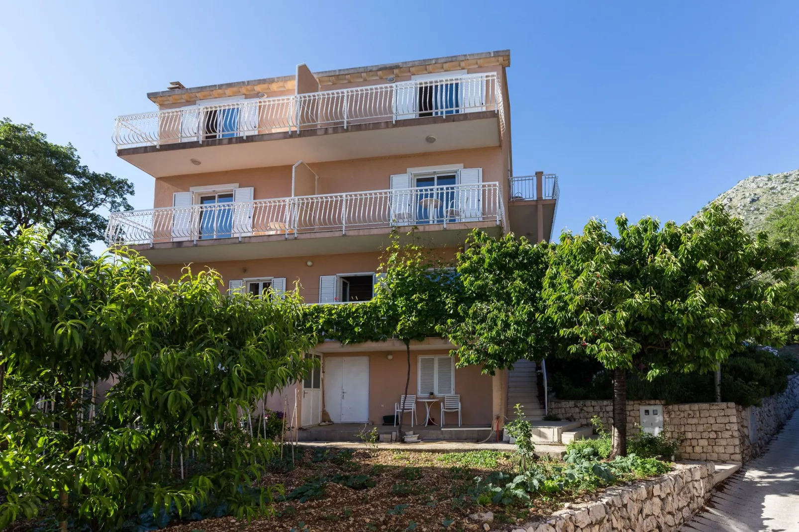 Villa Dubravka - Superior One Bedroom Apartment with Balcony and Sea View (Apartman 6)-Outdoor