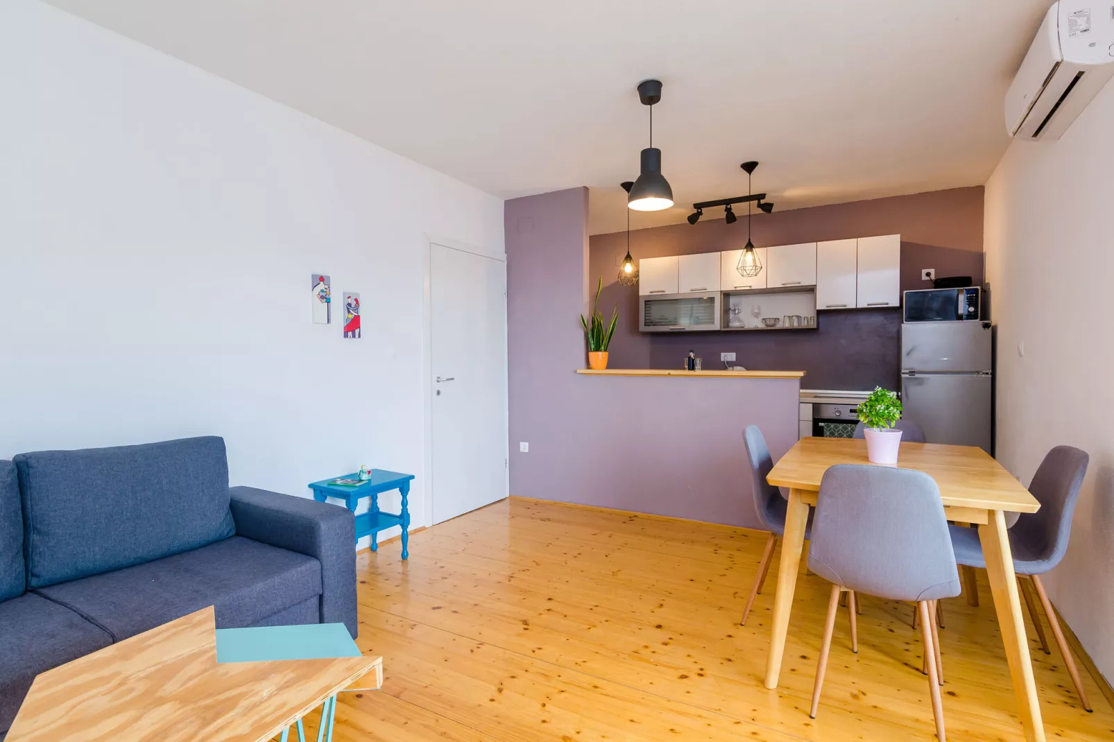 Apartment Konak - Two Bedroom Apartment with Terrace and Sea View-Indoor
