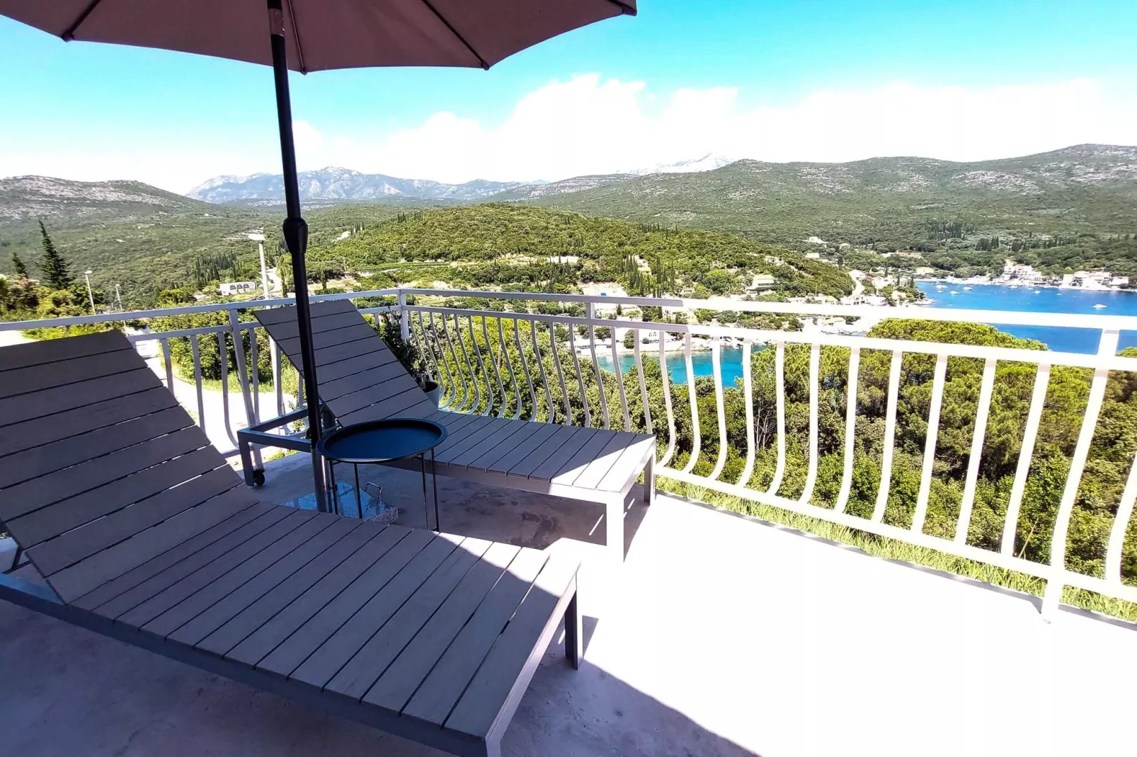 Apartment Konak - Two Bedroom Apartment with Terrace and Sea View-Terrace