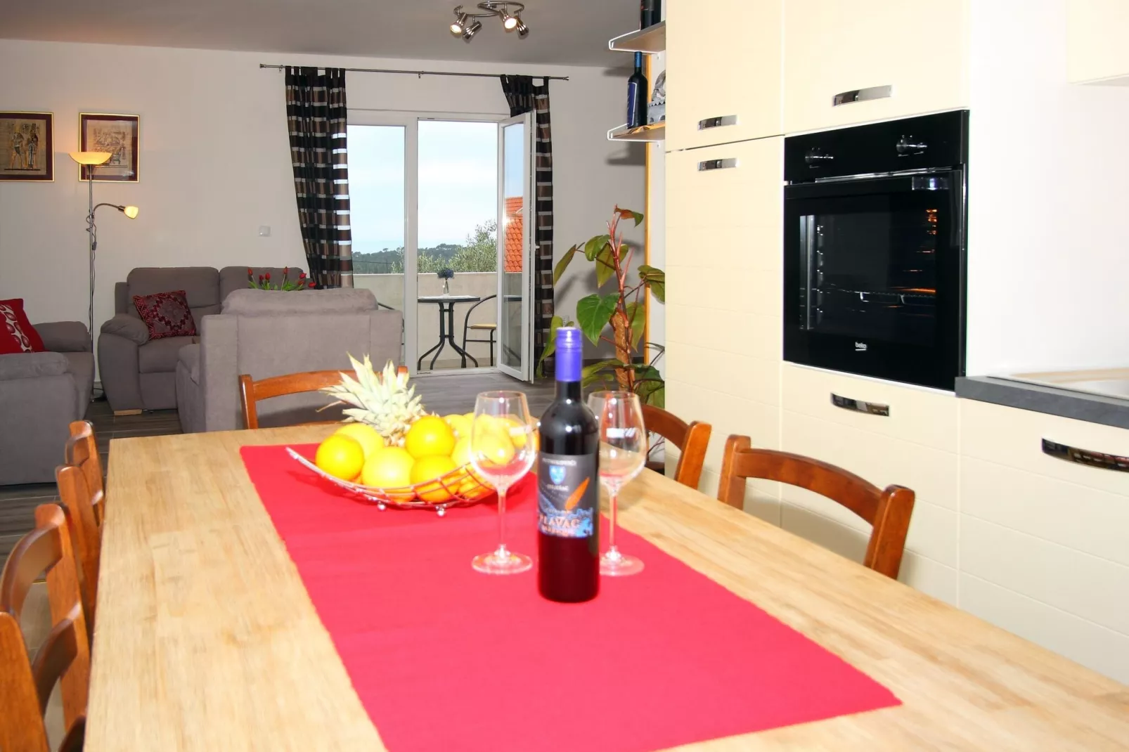 Apartment Milenka - Four Bedroom Apartment with Terrace-Dining room