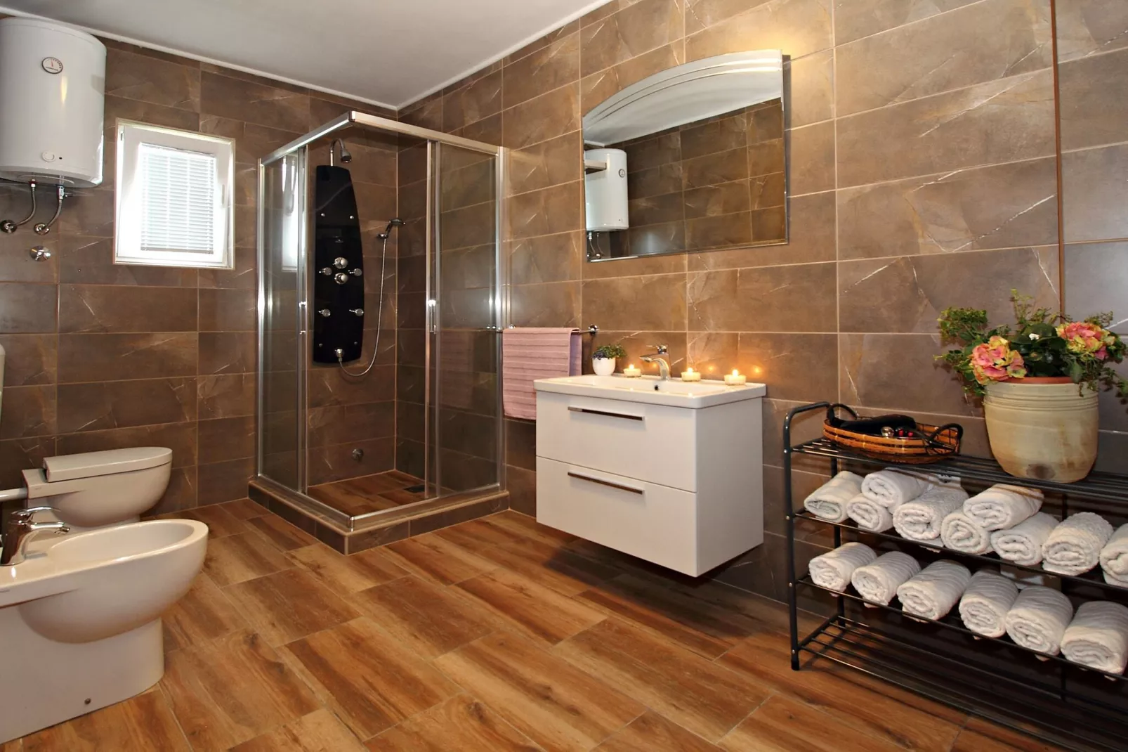 Apartment Milenka - Four Bedroom Apartment with Terrace-Bathroom